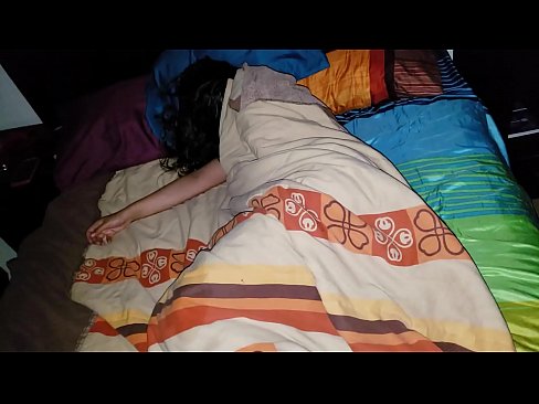 ❤️ Stepson ap reprimande jenn bèlmè li pandan l ap dòmi. ❤ Videyo pònografi nan nou ❤